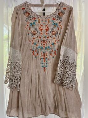 Taupe Embroidered Long-Sleeve Boho Top with Lace Sleeves